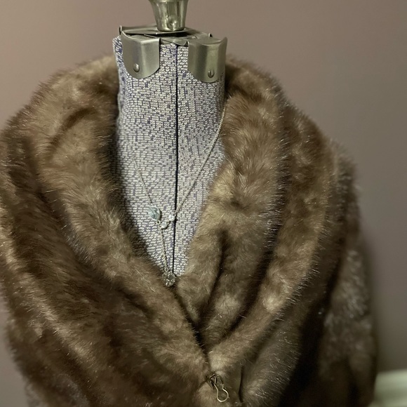 Necklace - Picture 3 of 3